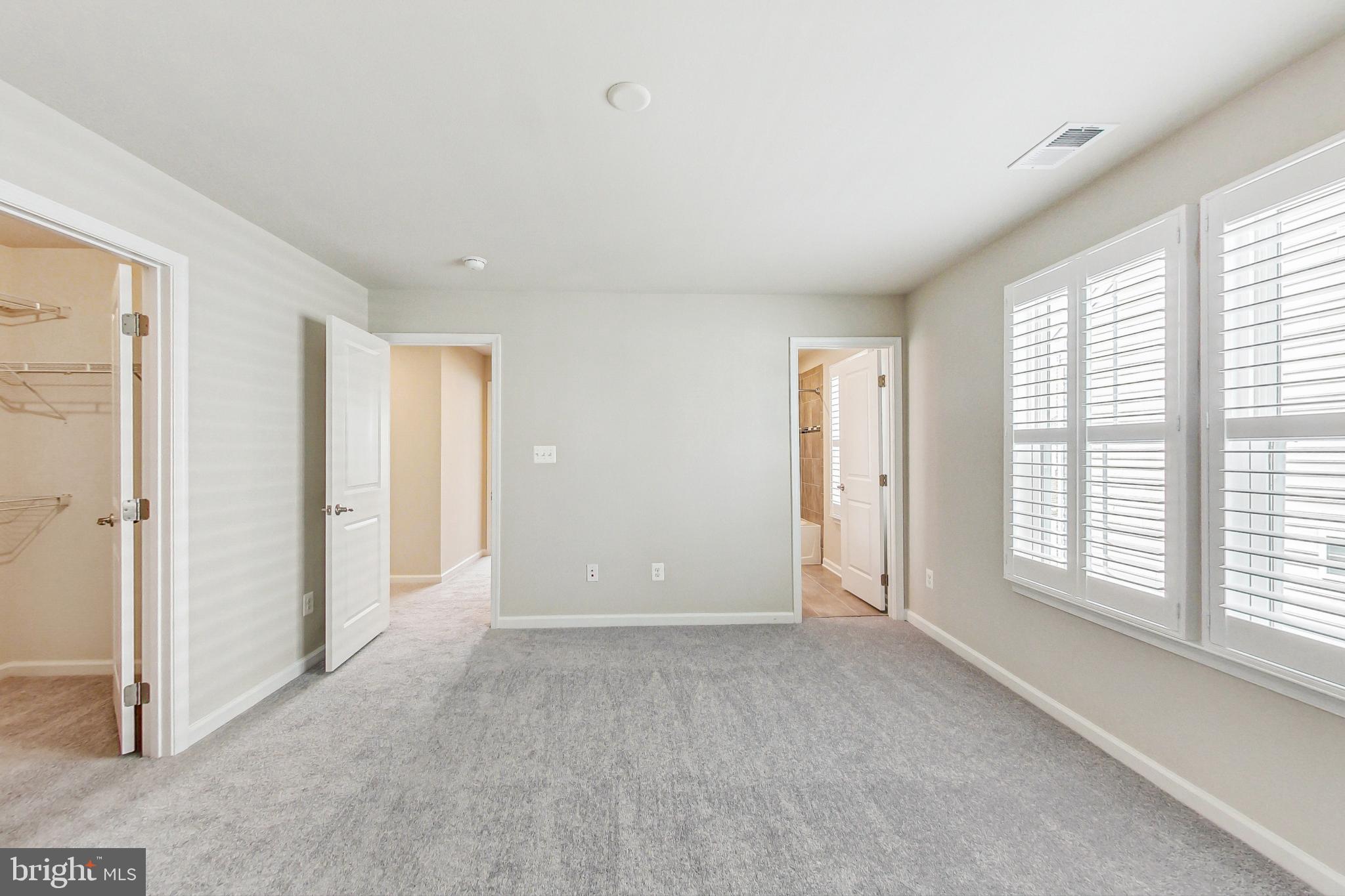 4513 Cotswold Manor Loop Woodbridge, VA 22192 - Photo 35 of 73 BR2 with en-suite bathroom