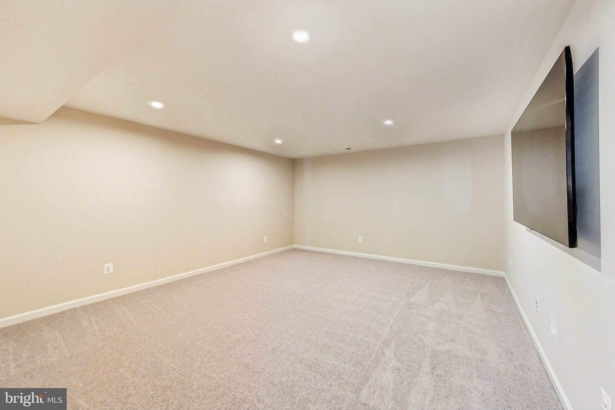 4513 Cotswold Manor Loop Woodbridge, VA 22192 - Photo 59 of 73 Bonus rm: BR5 (NTC), media rm, play rm, 2nd office