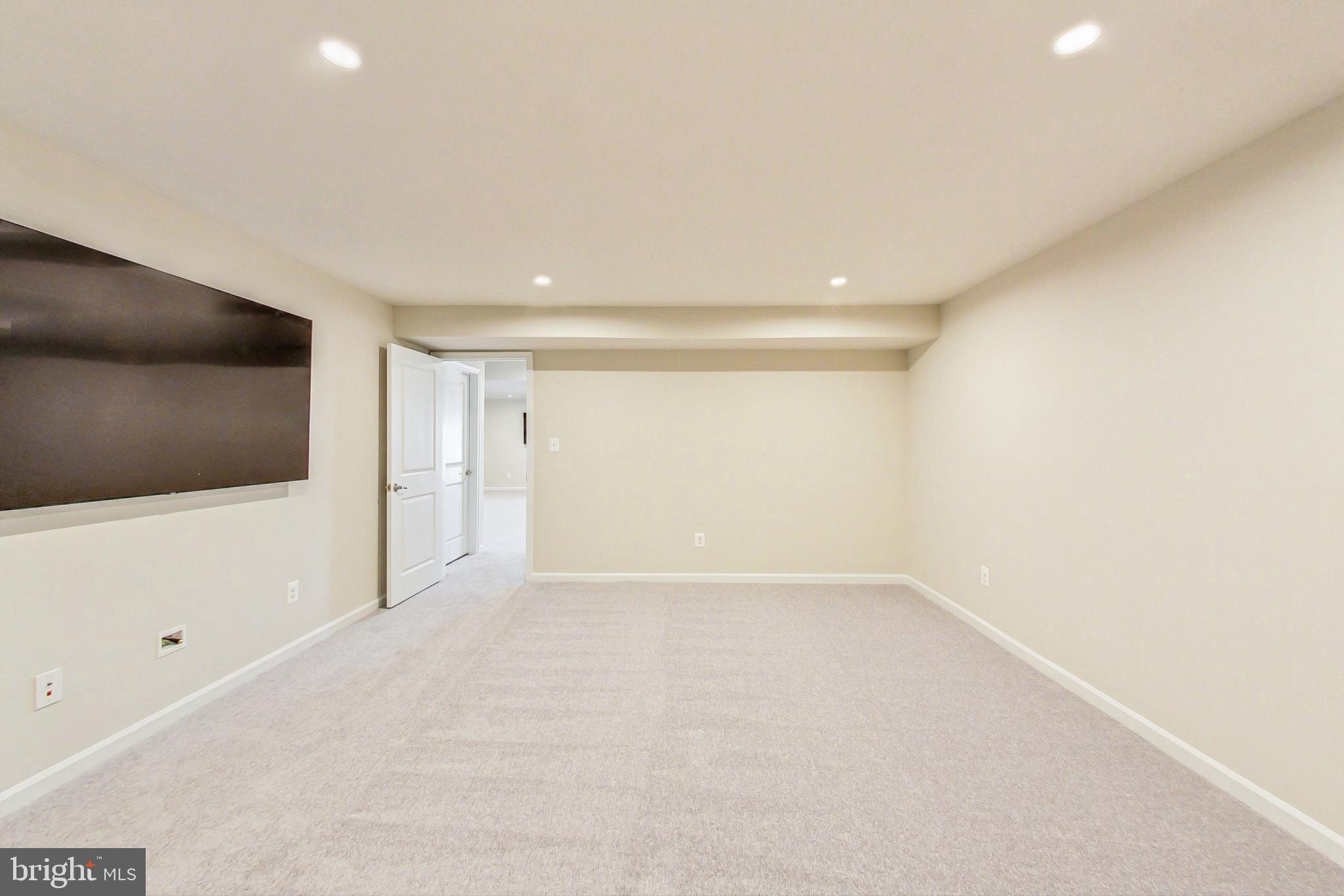 4513 Cotswold Manor Loop Woodbridge, VA 22192 - Photo 61 of 73 Entire interior freshly painted