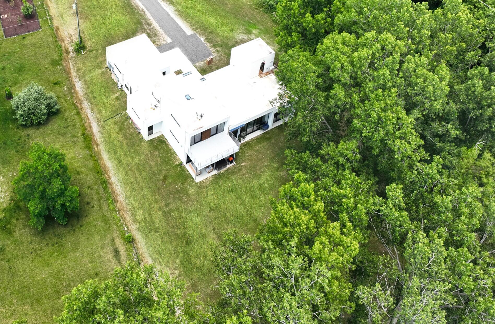 5980 Cherry Hill Road Ann Arbor, MI 48105 - Photo 34 of 44 The Benefit of Luxury (5)