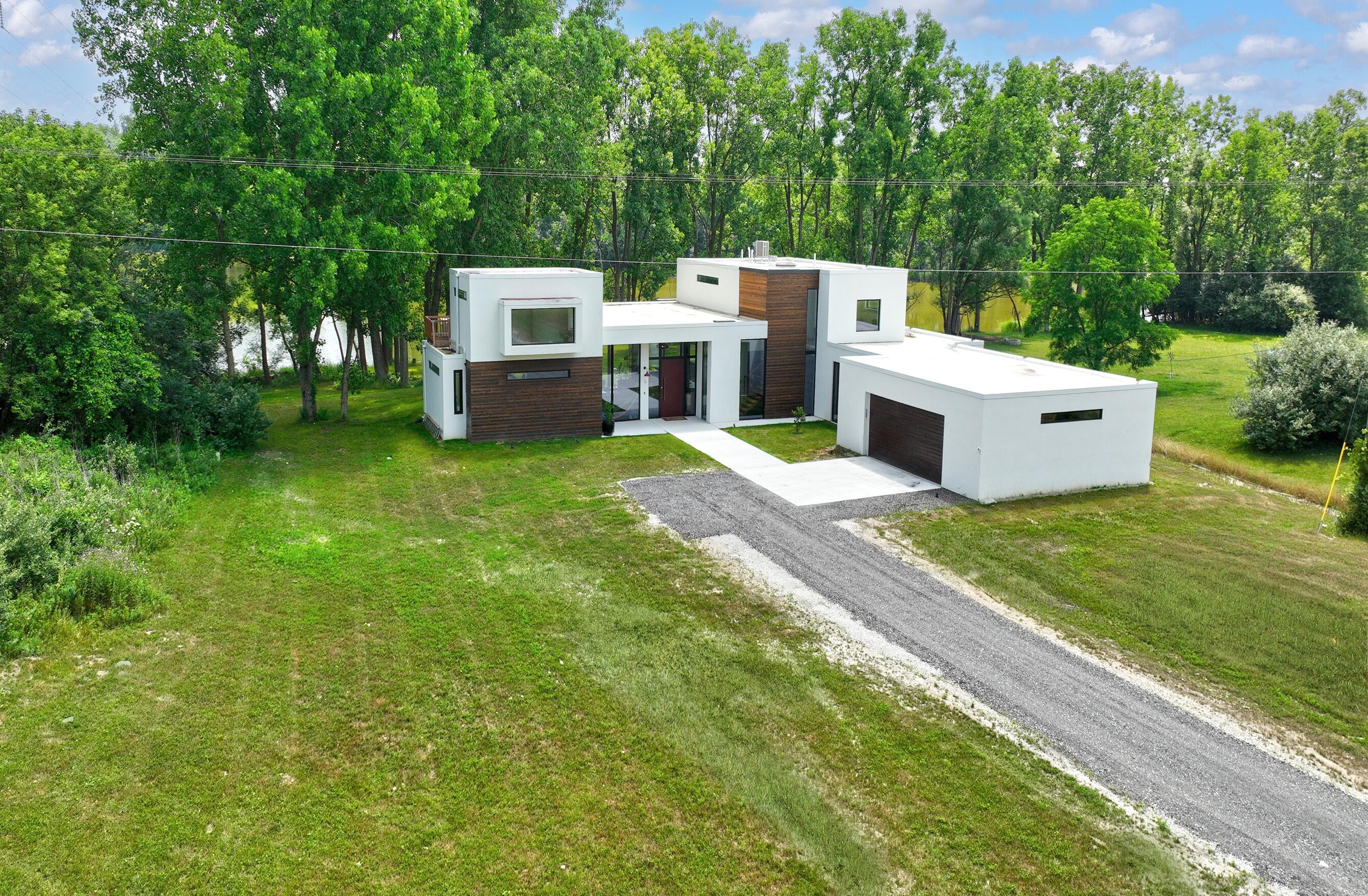 5980 Cherry Hill Road Ann Arbor, MI 48105 - Photo 36 of 44 The Benefit of Luxury (11)