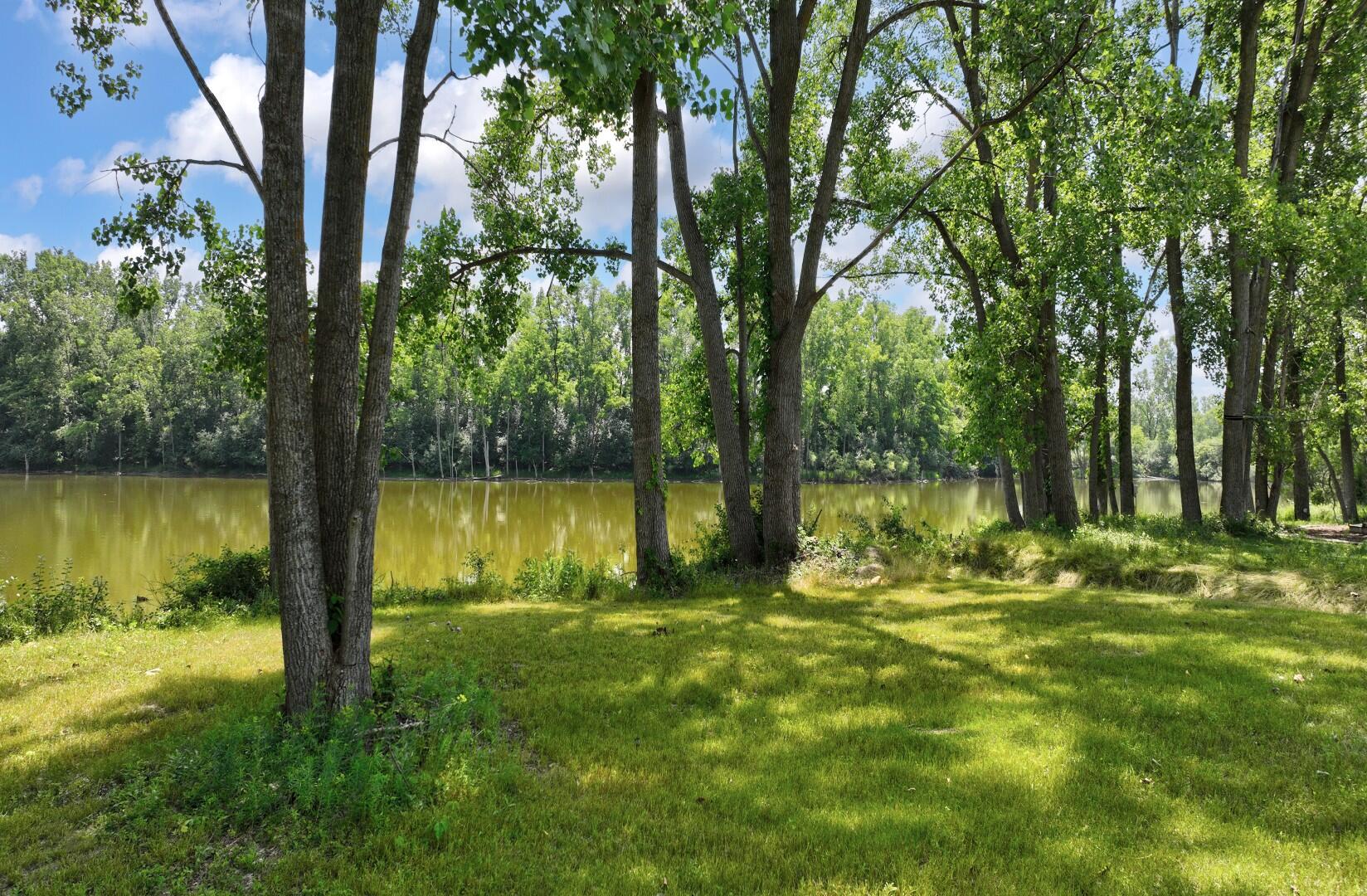 5980 Cherry Hill Road Ann Arbor, MI 48105 - Photo 43 of 44 The Benefit of Luxury (22)