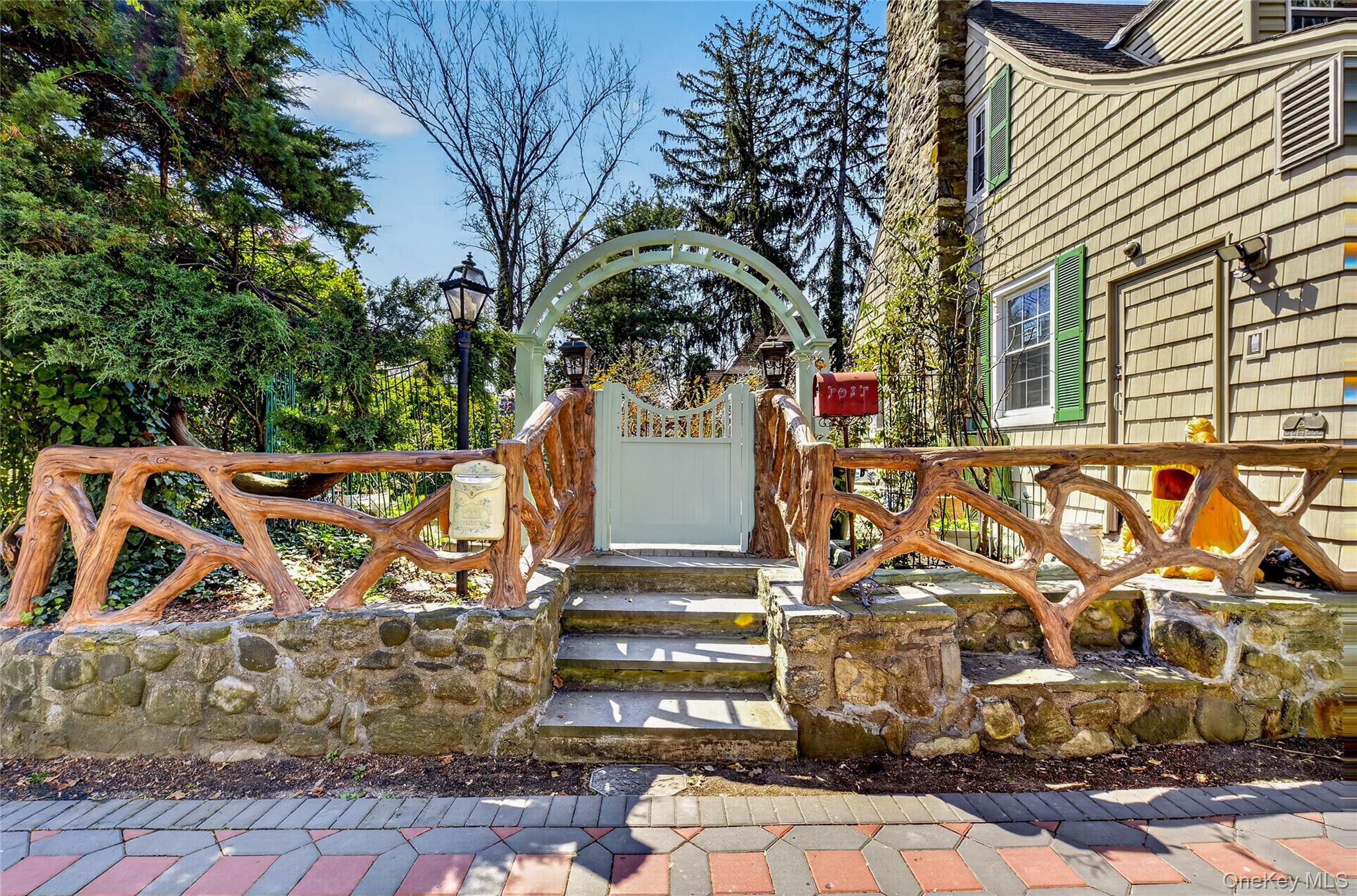 16 Ascot Ridge Great Neck, NY 11021 - Photo 5 of 33 a view of front door of house