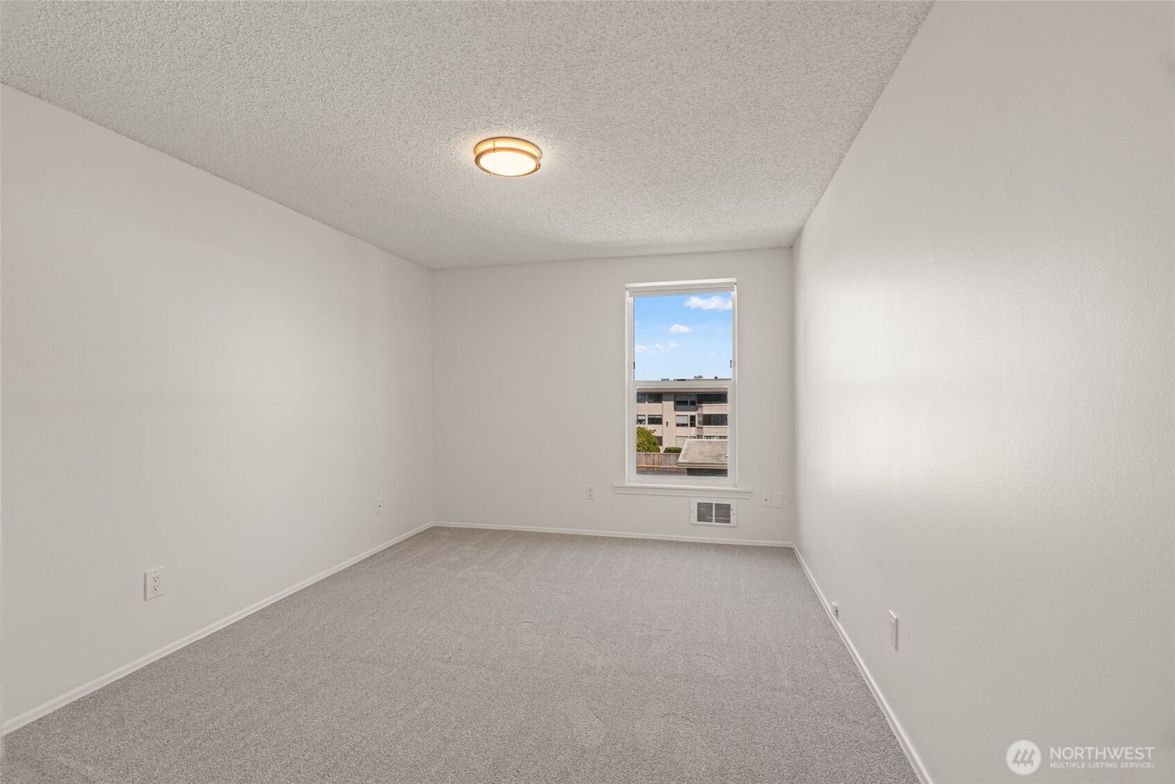 500 Elm Way, Unit 34 Edmonds, WA 98020 - Photo 18 of 25 Gallery Image 18