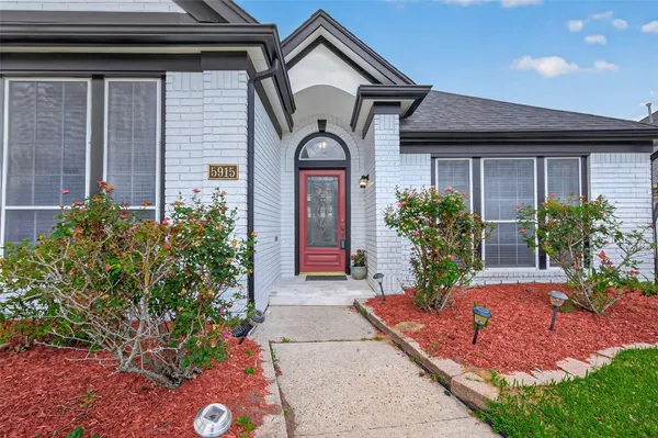$335,000 | 5915 Sean Court, Humble, TX 77346