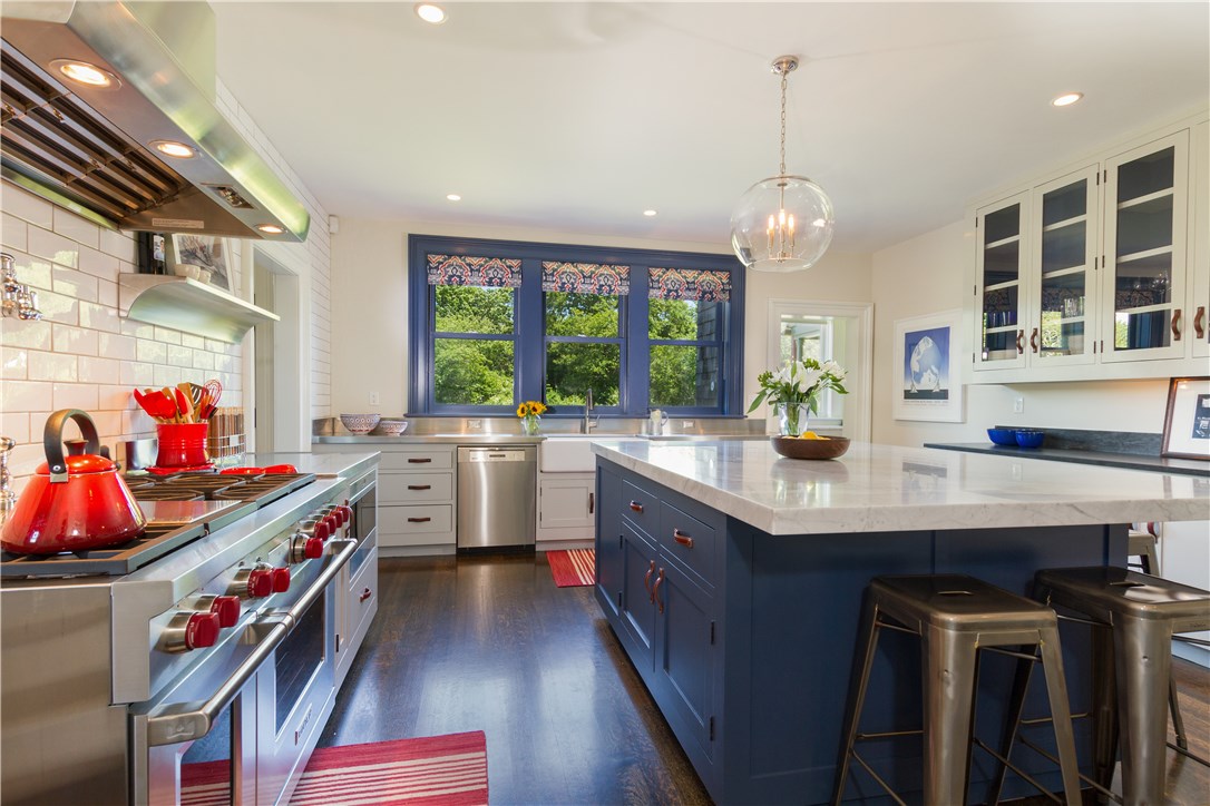 601 Beavertail Road Jamestown, RI 02835 - Photo 13 of 44