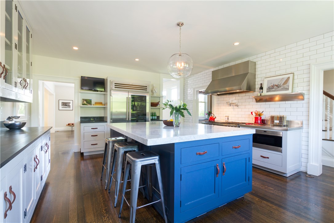 601 Beavertail Road Jamestown, RI 02835 - Photo 14 of 44