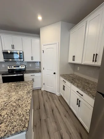 $2,000 | 552 Medwyk Drive, Lebanon, TN 37090