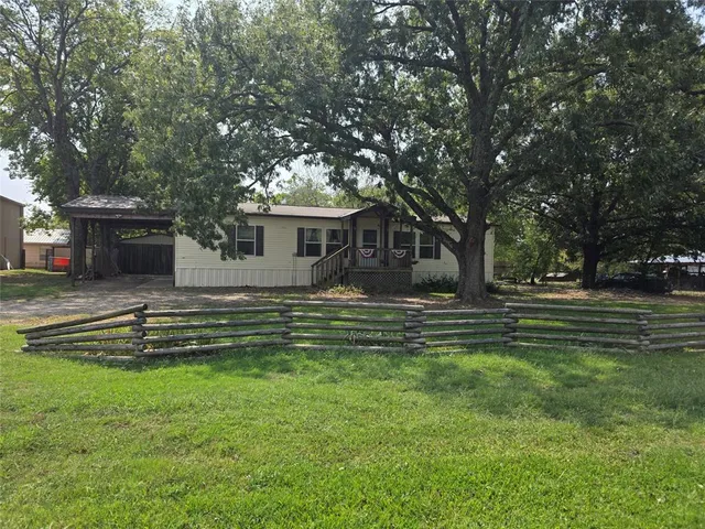 $224,900 | 1100 County Road 3531, Saltillo, TX 75478