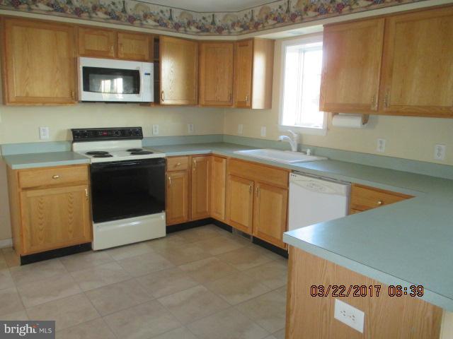14226 Fairview Road Clear Spring, MD 21722 - Photo 8 of 17 Kitchen