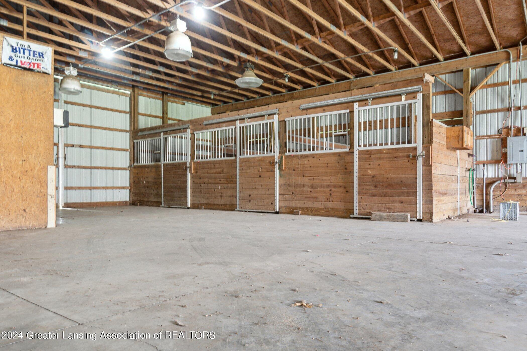 3350 South Crapo Road Ithaca, MI 48847 - Photo 7 of 39 3350-S-Crapo-Rd-Ithaca-MI-48847-WindowSt