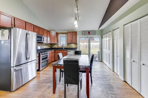$299,900 | 5010 Palm Street, McHenry, IL 60051
