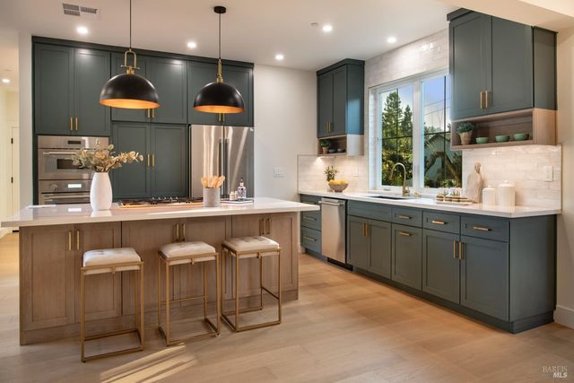 $3,499,000 | 22 Cedar Avenue, Kentfield, CA 94904