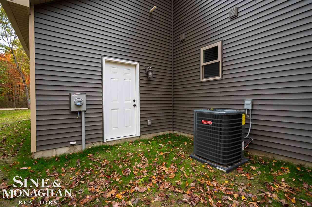 6313 High Road Algonac, MI 48001 - Photo 50 of 52