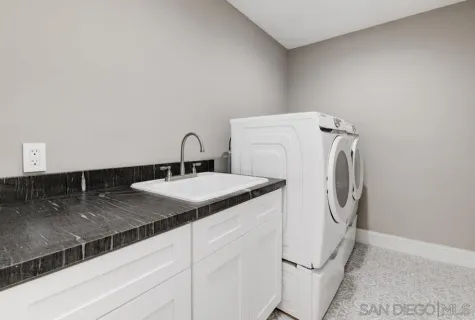 a view of a backyard with garden