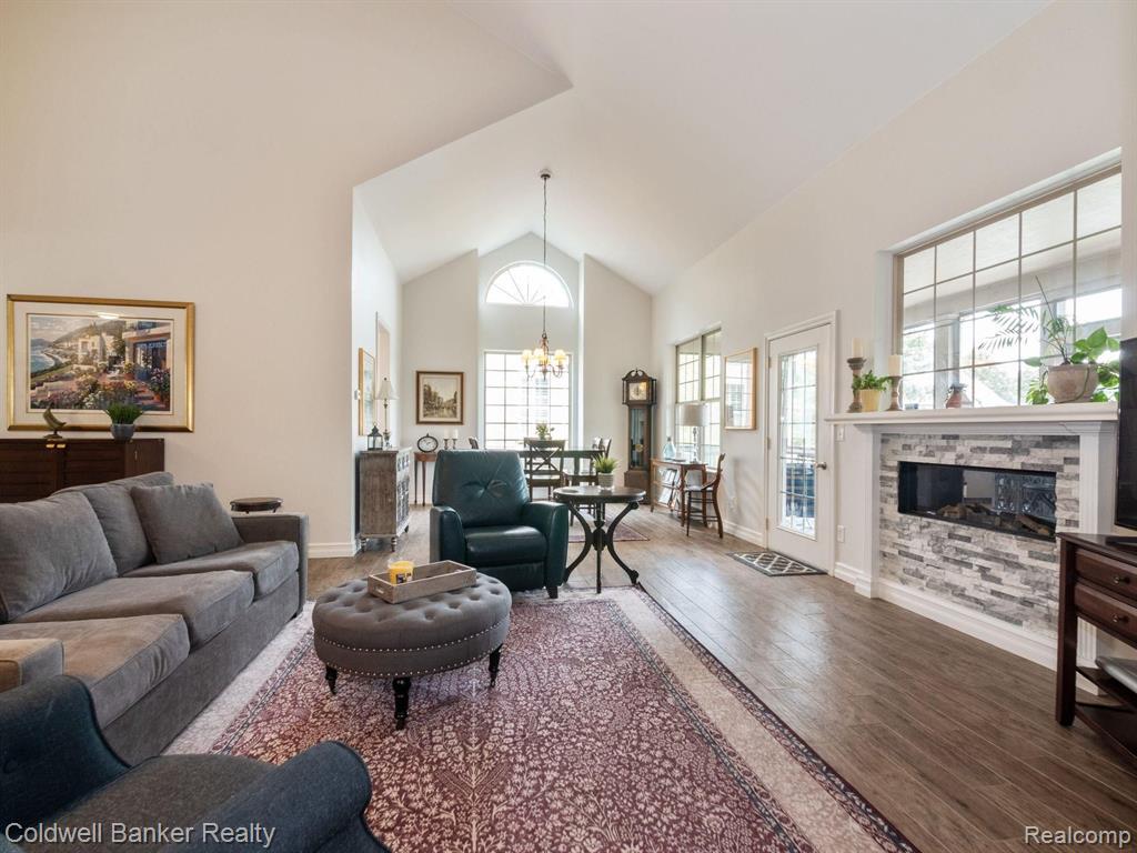 3817 Windingbrook Circle Rochester Hills, MI 48309 - Photo 7 of 46