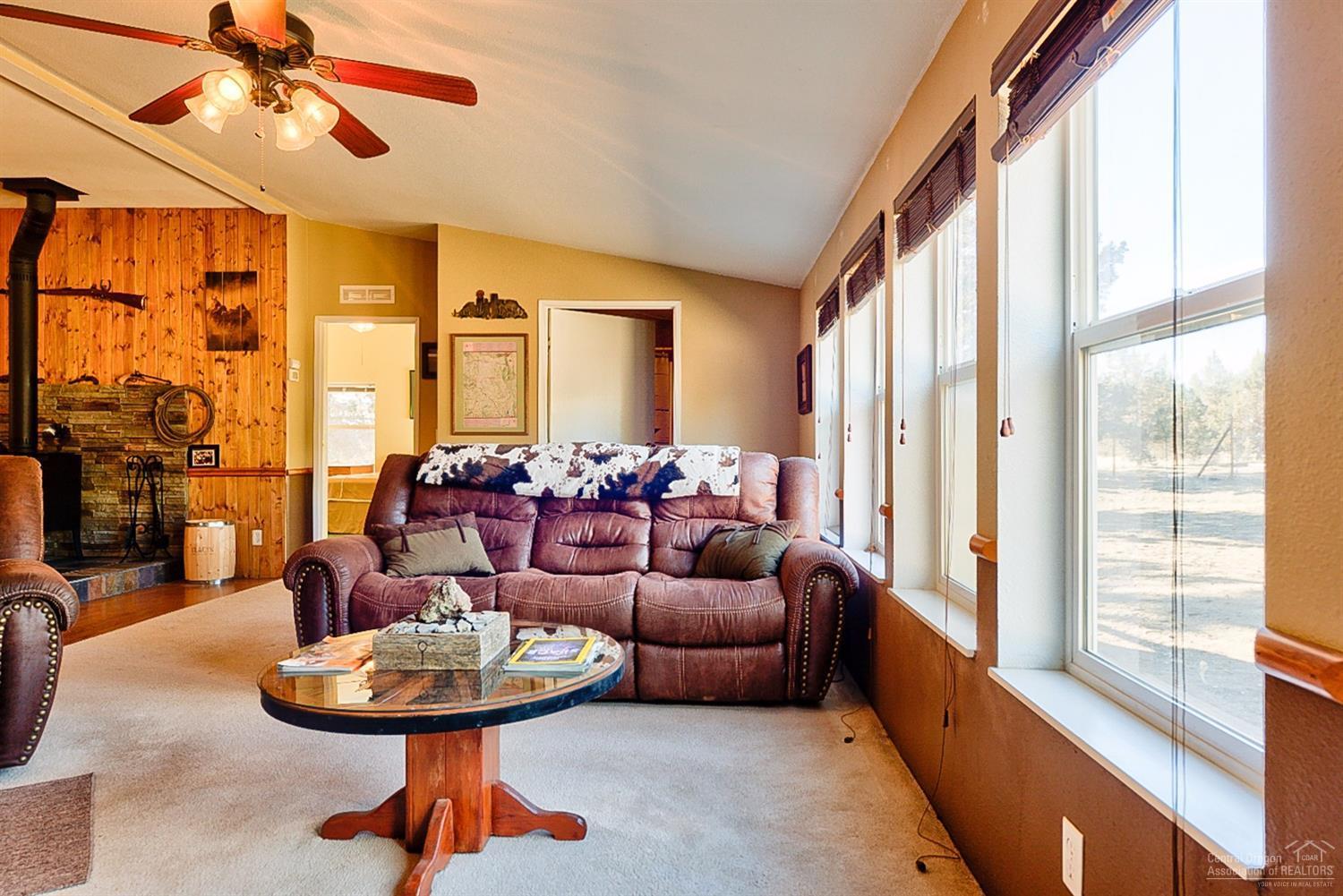 14518 Southwest Chickadee Road Terrebonne, OR 97760 - Photo 4 of 25 Gallery Image 4