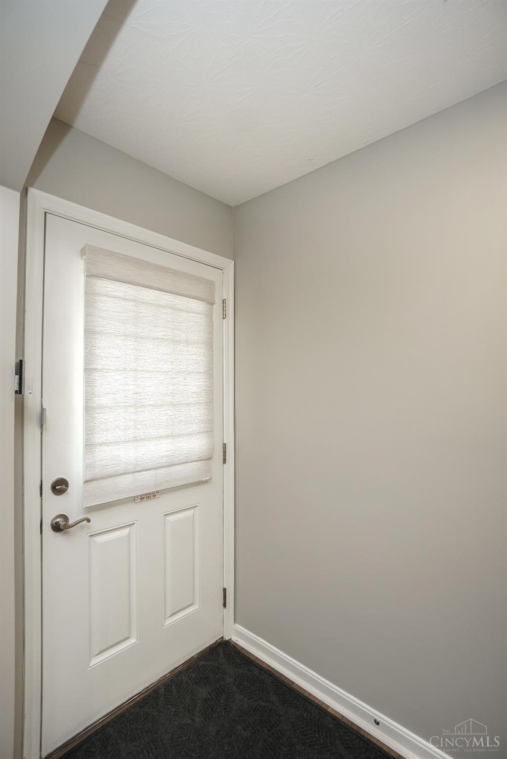 1320 Shadowood Trail Maineville, OH 45039 - Photo 4 of 37