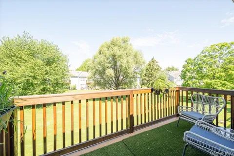 $829,000 | 55 Lakebridge Drive South, Kings Park, NY 11754