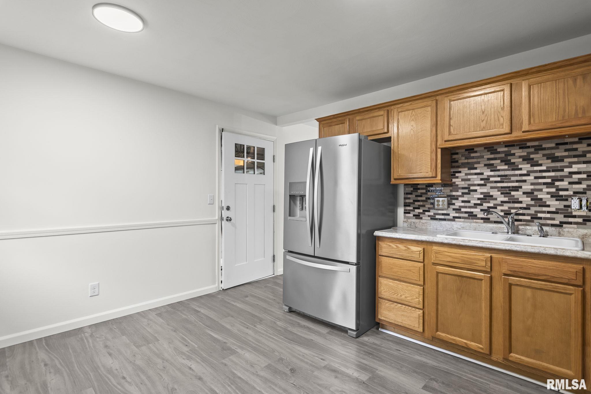 300 Parkview Drive Rochester, IL 62563 - Photo 7 of 24 Gallery Image 7
