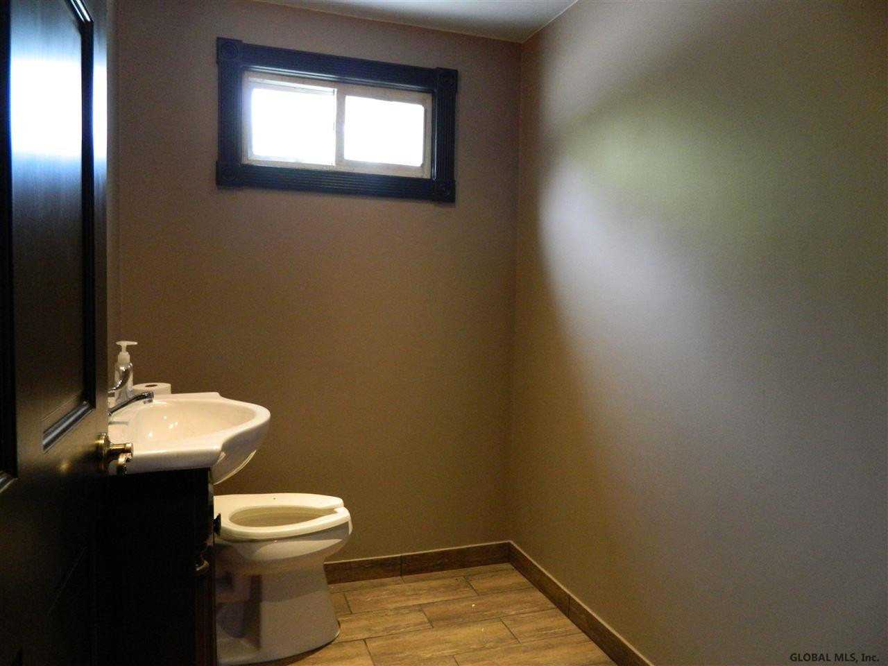 989 River Road Rotterdam, NY 12306 - Photo 9 of 24 Photo 9