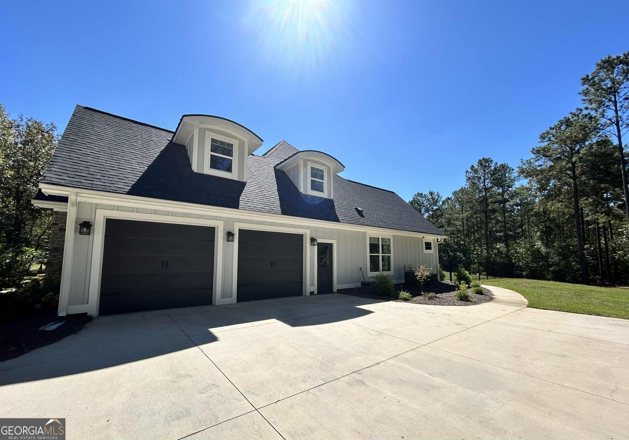 1242 City Pond Road Barnesville, GA 30204 - Photo 5 of 45