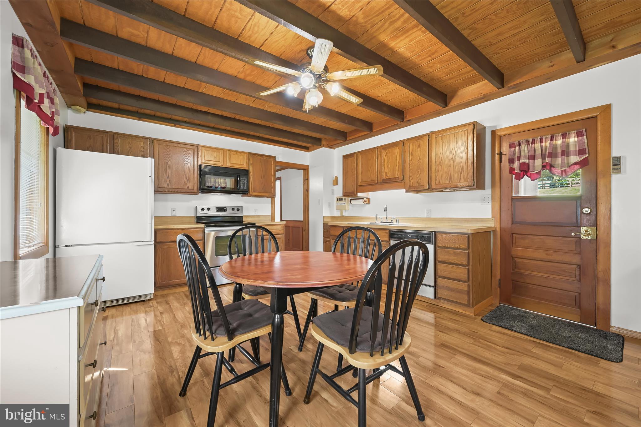 13190 Folly Quarter Road Ellicott City, MD 21042 - Photo 25 of 52 Kitchen