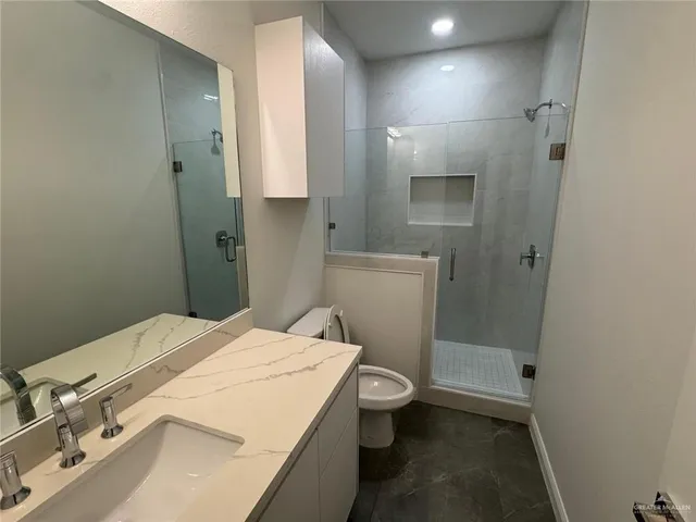 $1,500 | 901 Yuma Avenue, Unit 1000, McAllen, TX 78503