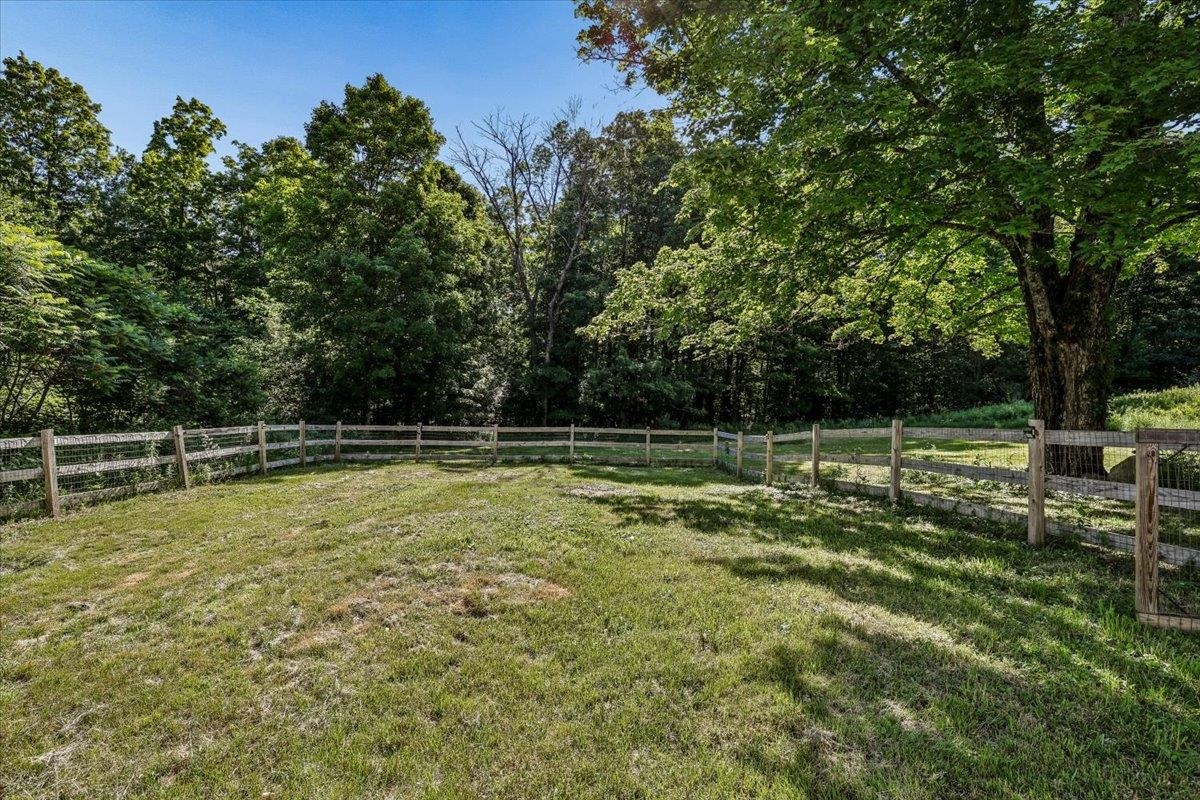 292 Buckley Road Weare, NH 03281 - Photo 6 of 40