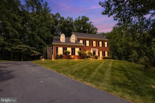 $1,150,000 | 2002 Gresham Lane, Davidsonville, MD 21035