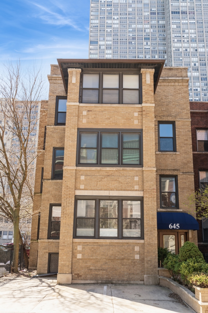 645 West Bittersweet Place, Unit 1 Chicago, IL 60613 - Photo 19 of 20
