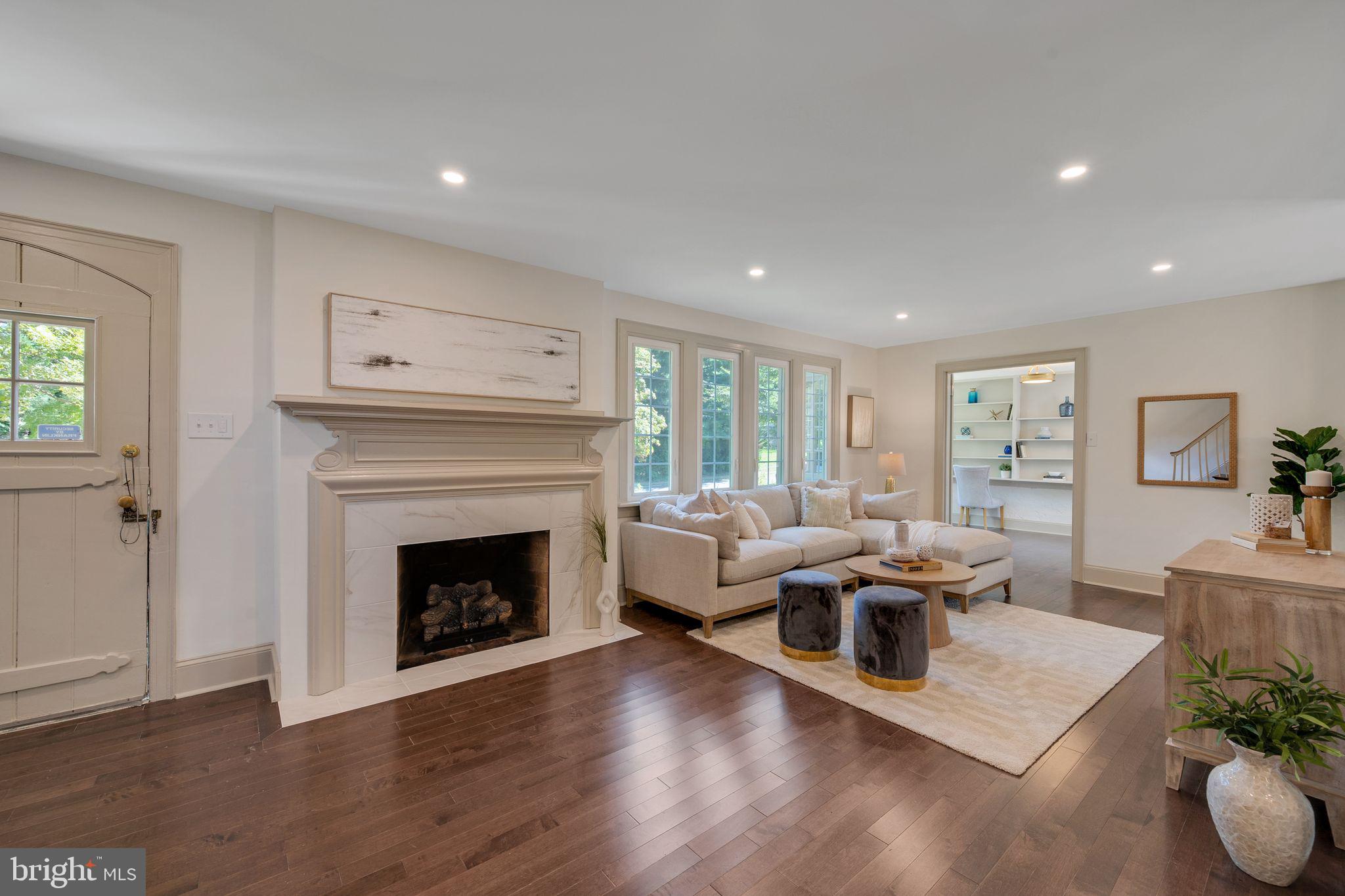 437 Newbold Road Jenkintown, PA 19046 - Photo 3 of 31