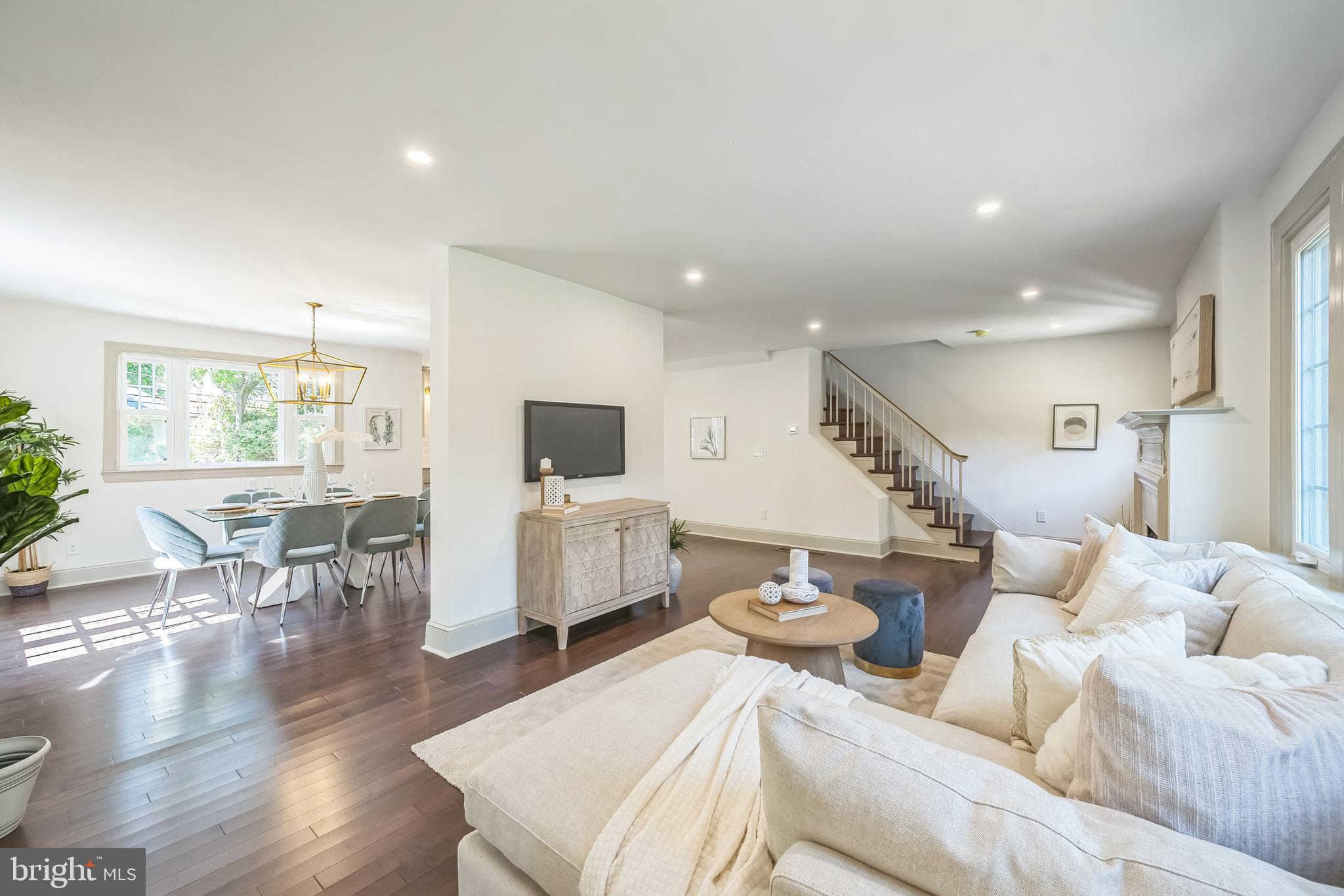 437 Newbold Road Jenkintown, PA 19046 - Photo 5 of 31
