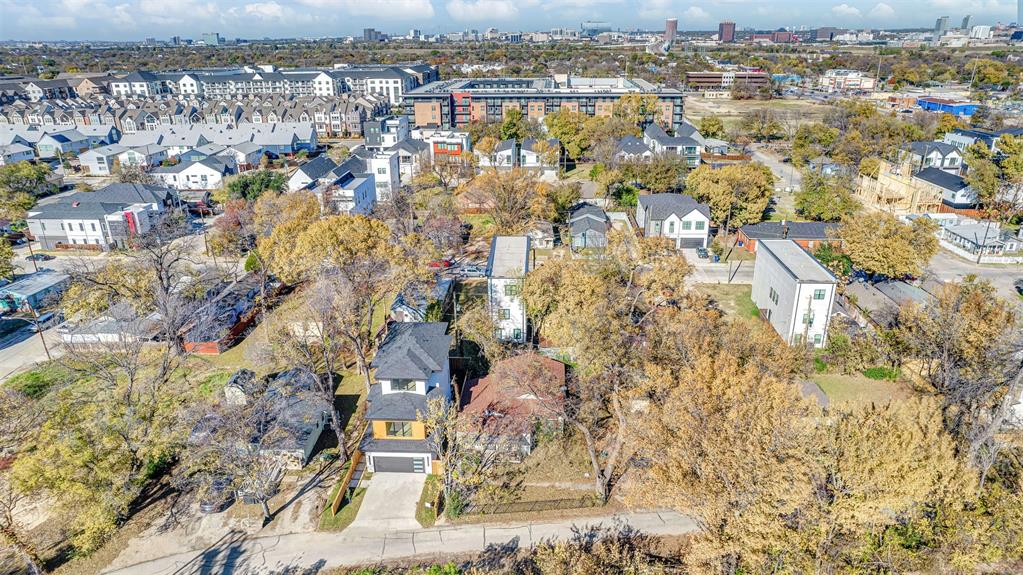 917 Walkway Street Dallas, TX 75212 - Photo 8 of 15 an aerial view of residential houses with outdoor space