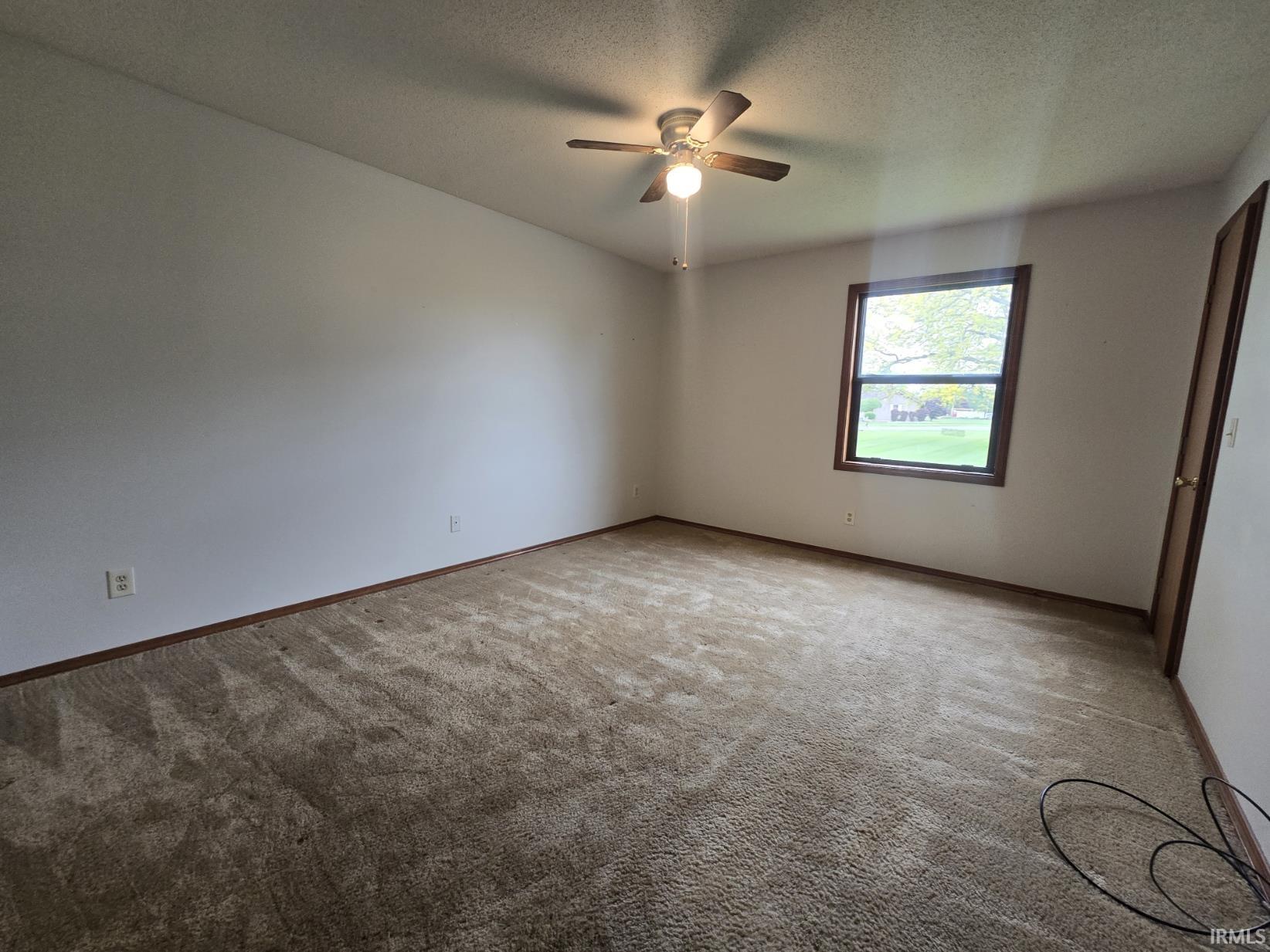 727 Riley Road Kendallville, IN 46755 - Photo 9 of 16