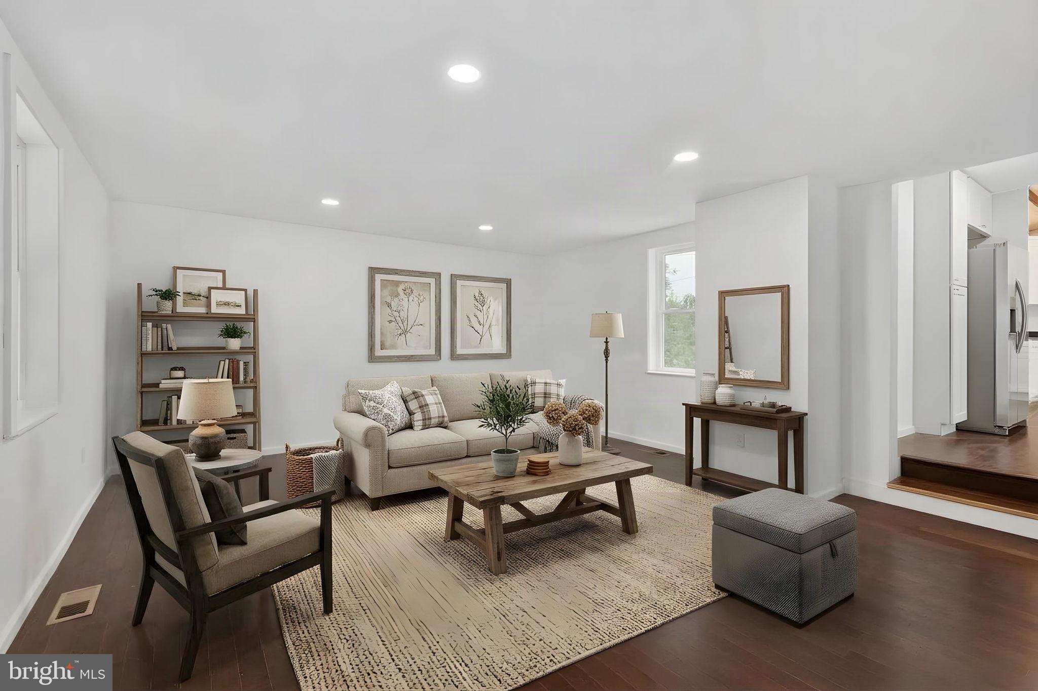 LIVING ROOM VIRTUALLY STAGED
