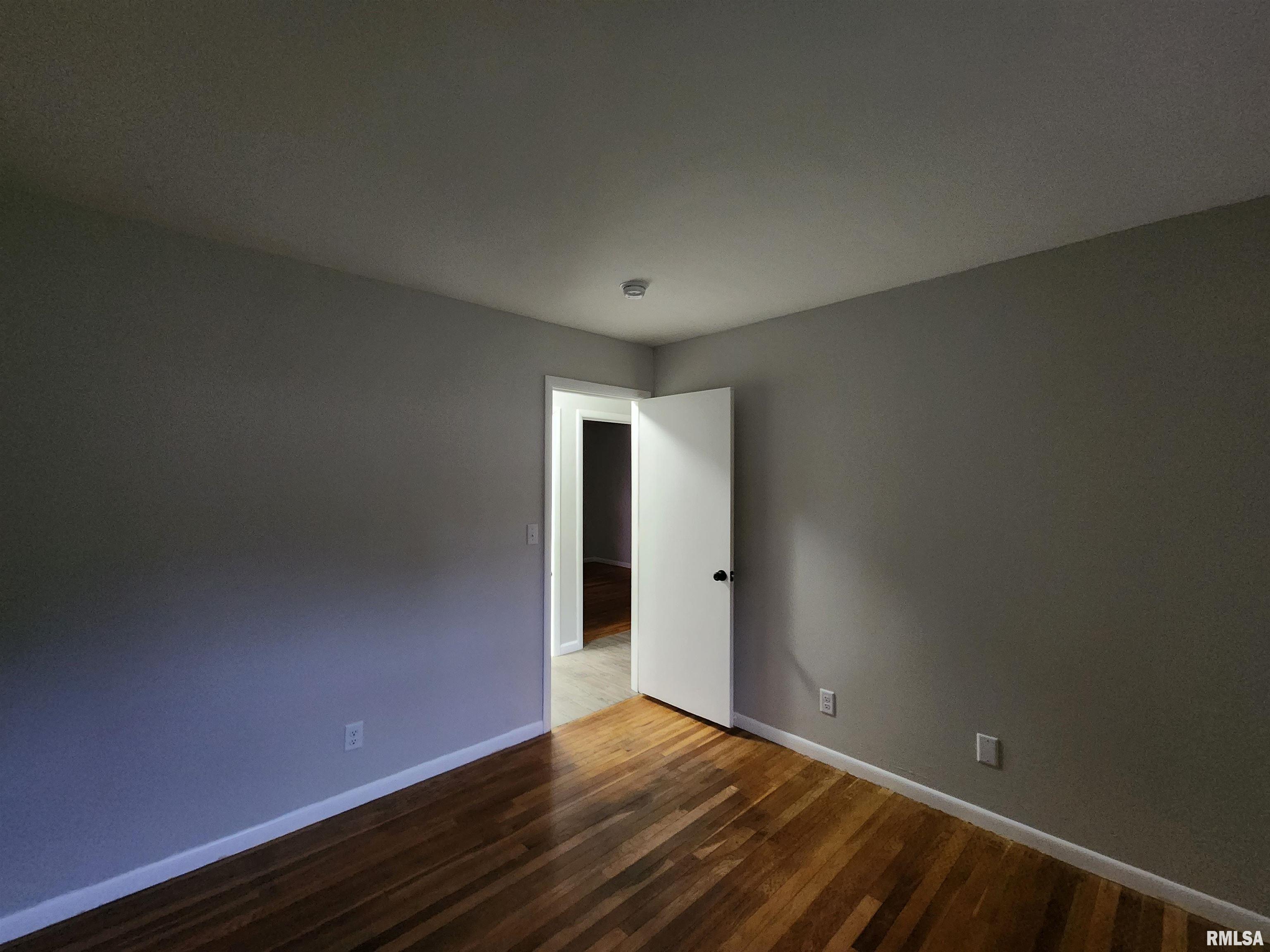 2521 Somerton Road Springfield, IL 62702 - Photo 13 of 31