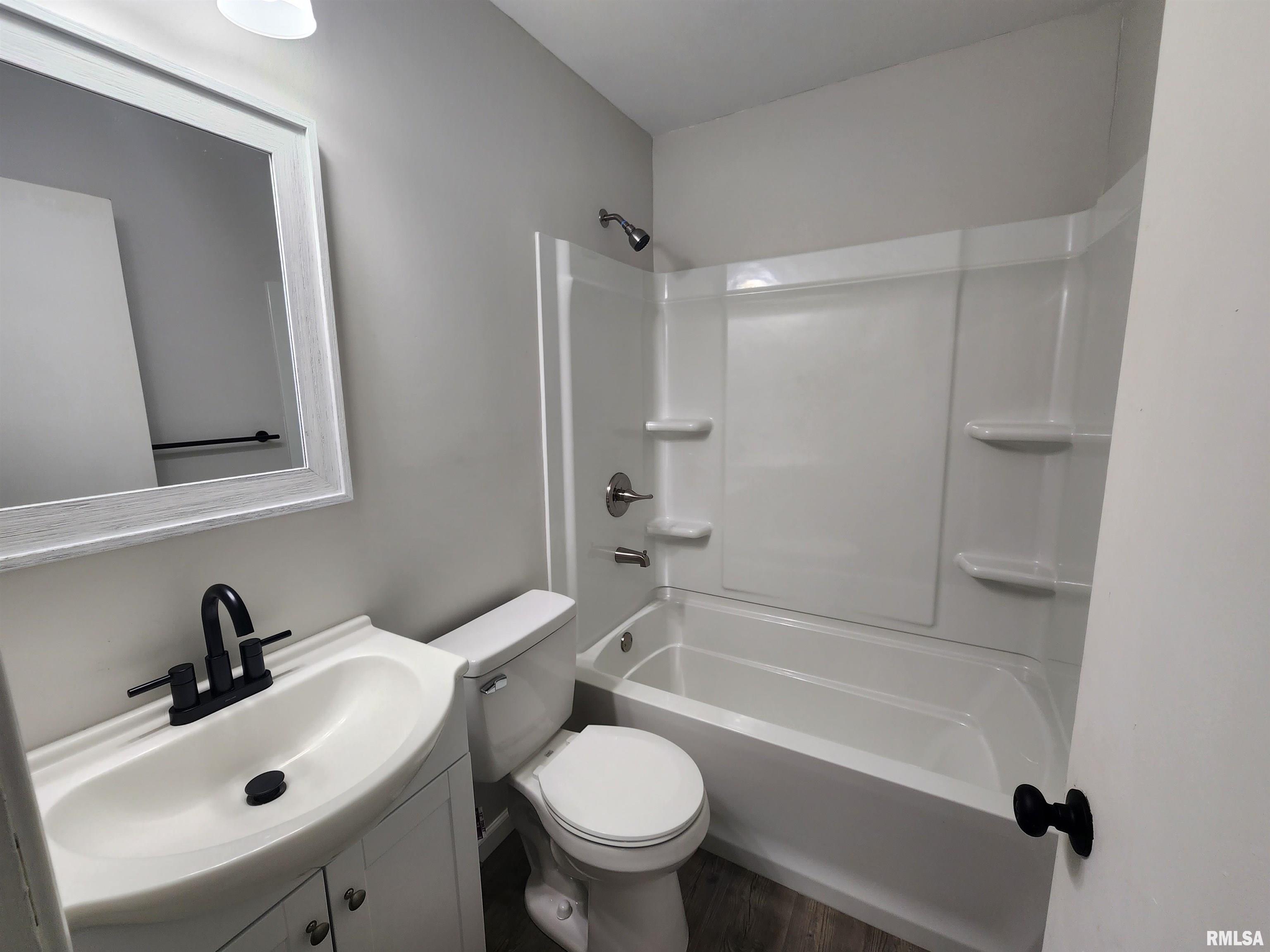 2521 Somerton Road Springfield, IL 62702 - Photo 18 of 31