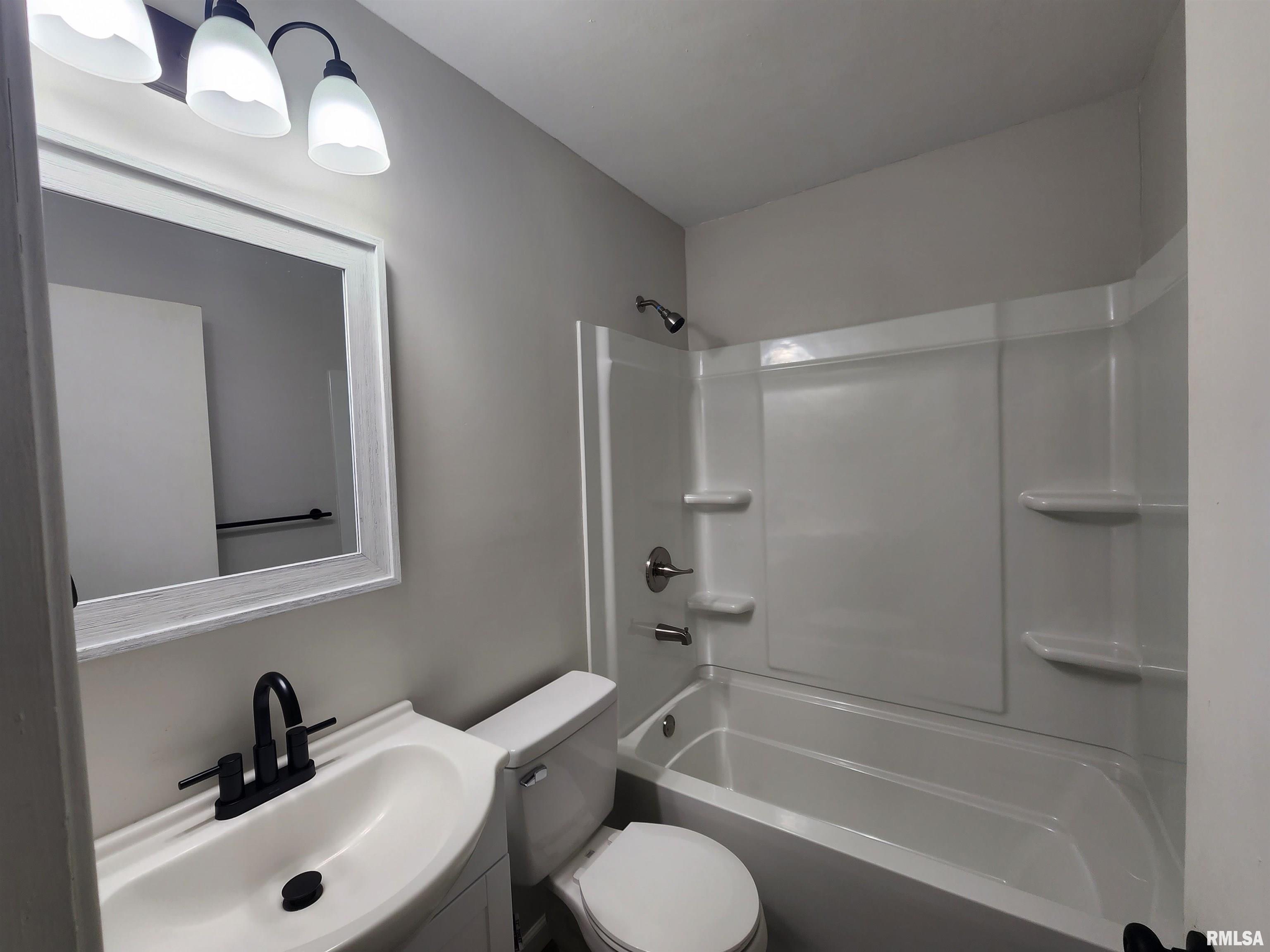 2521 Somerton Road Springfield, IL 62702 - Photo 20 of 31