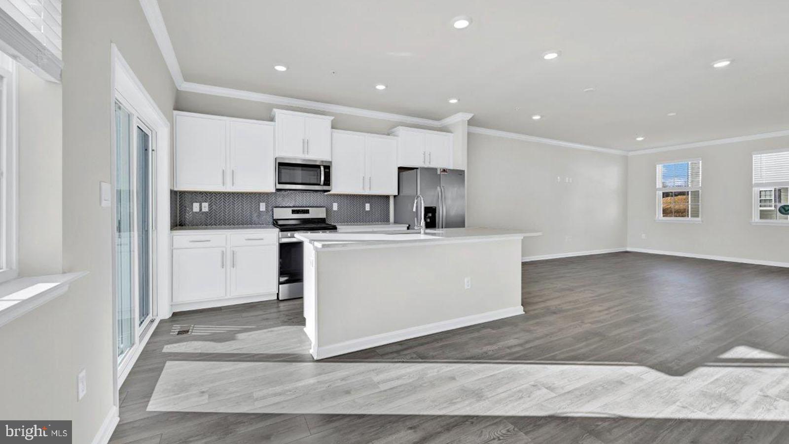 8360 Dieter Drive Rosedale, MD 21237 - Photo 9 of 40