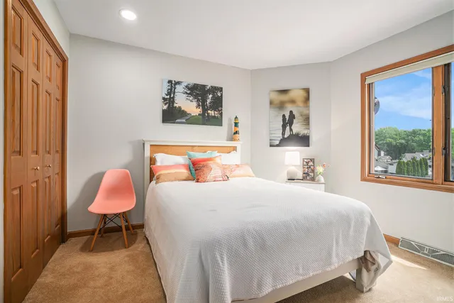 $689,000 | 54454 Heron Cove Lane, Elkhart, IN 46516