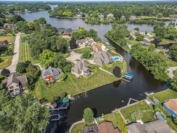 $669,000 | 54454 Heron Cove Lane, Elkhart, IN 46516