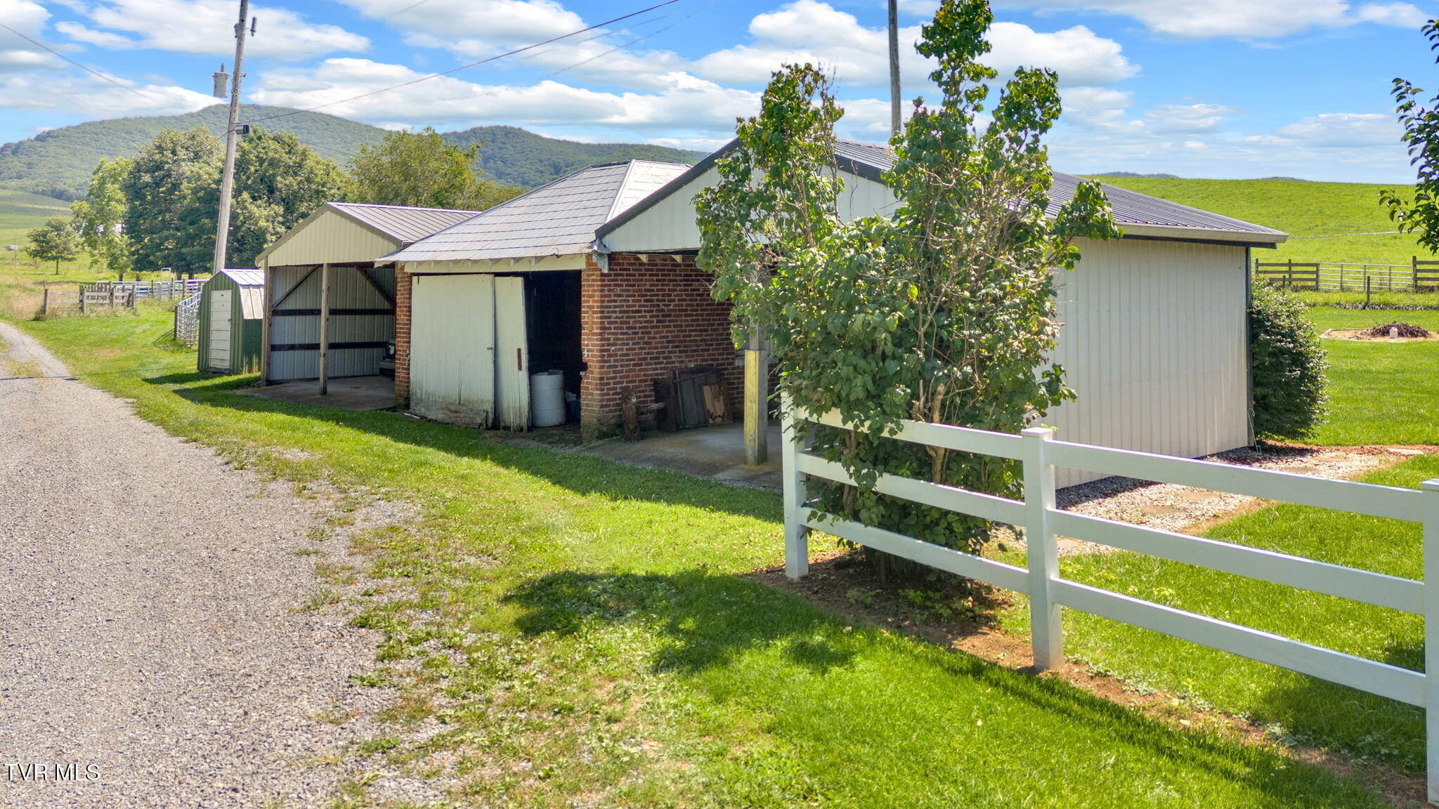 788 Teas Road Sugar Grove, VA 24375 - Photo 19 of 61 30-web-or-mls-DJI_20250725153057_0897_D