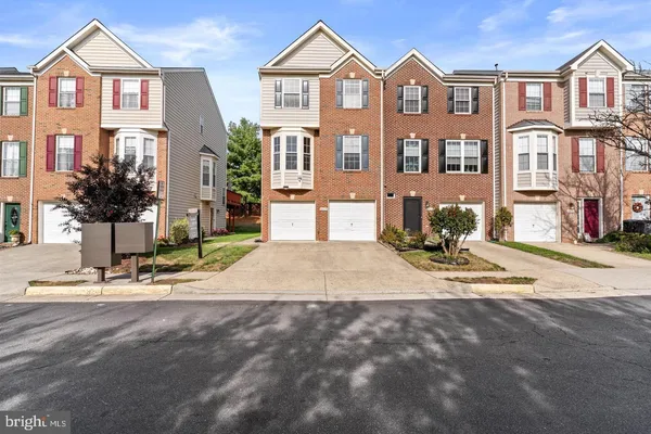 $3,300 | 4619 Deerwatch Drive, Chantilly, VA 20151