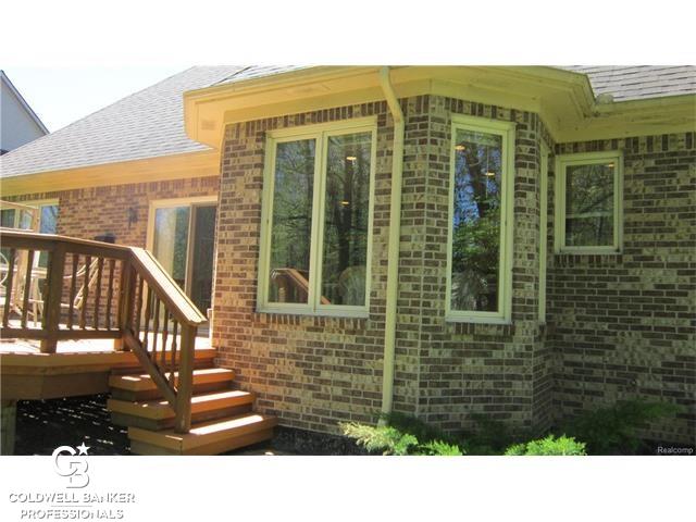 53950 County Line Road New Baltimore, MI 48047 - Photo 38 of 42 31323221-37.JPG