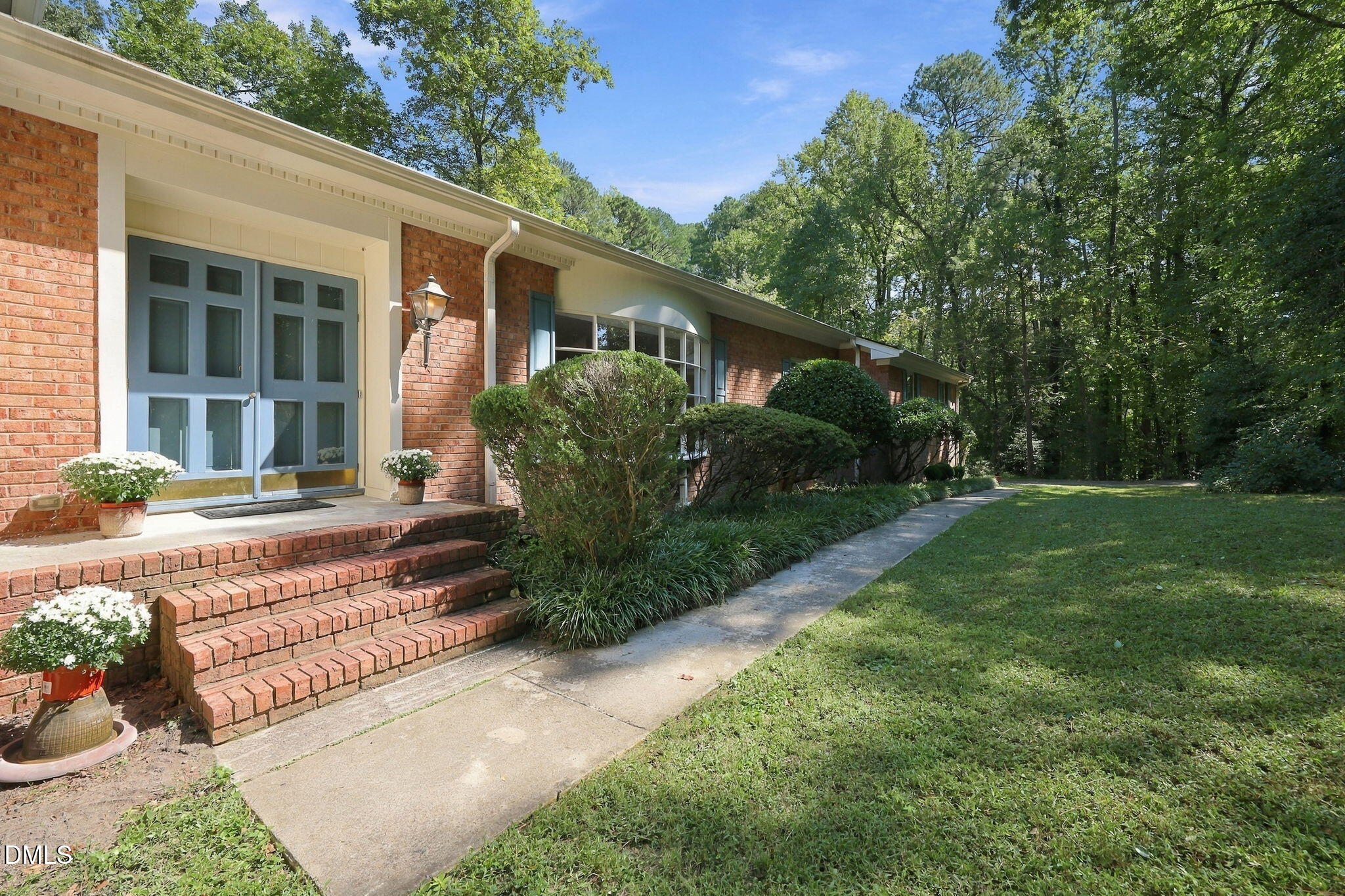 6102 Castlebrook Drive Raleigh, NC 27604 - Photo 2 of 63 Charming Brick Home