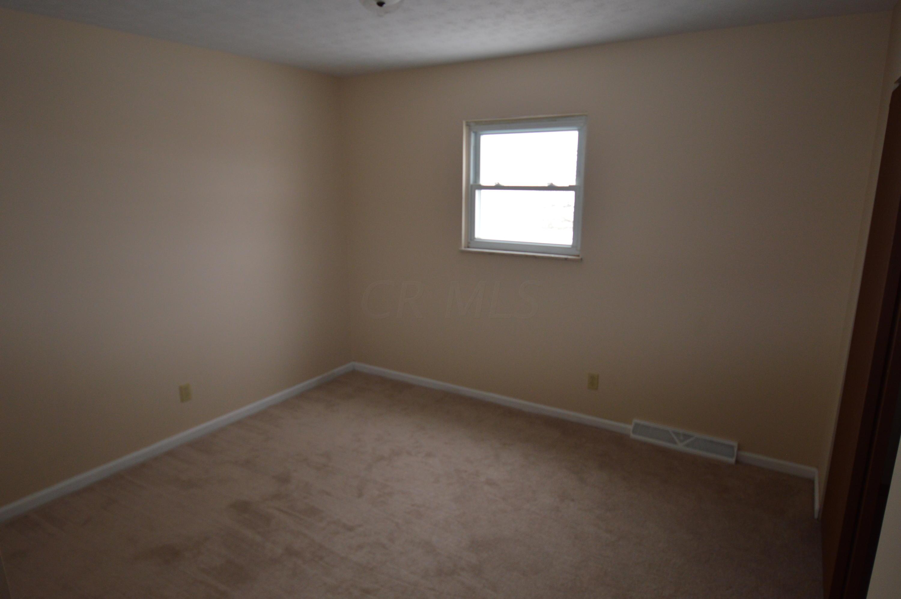 6141 Old Columbus Road Springfield, OH 45502 - Photo 16 of 25