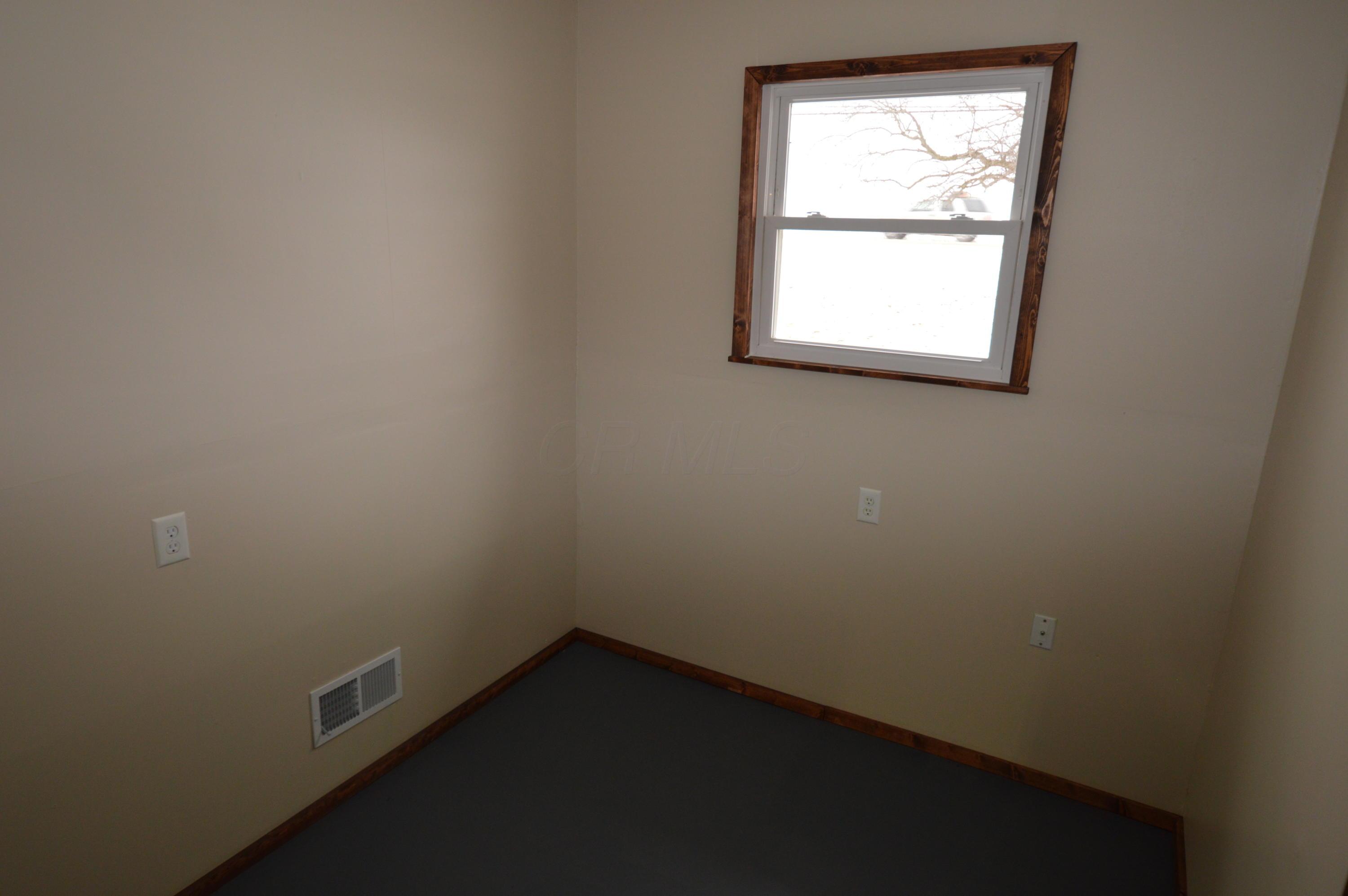 6141 Old Columbus Road Springfield, OH 45502 - Photo 18 of 25