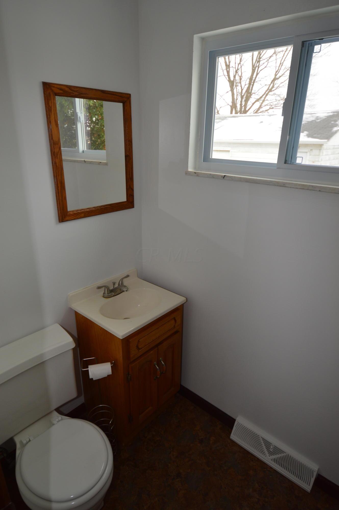 6141 Old Columbus Road Springfield, OH 45502 - Photo 5 of 25