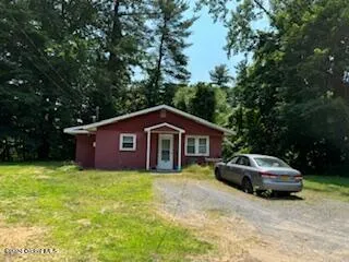 $2,800,000 | 1956 Western Avenue, Guilderland, NY 12203